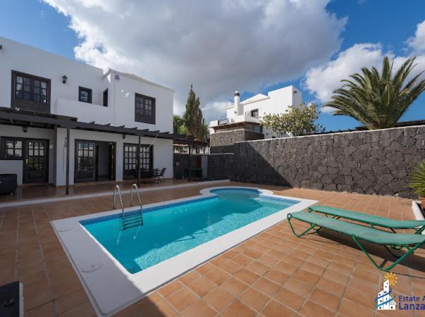Villa Oasis Playa Blanca  Exterior photo